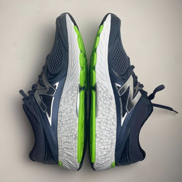 NOT FOR SALE New Balance Mens NEW 940 V3 Running Sneakers - Picture 4 of 8